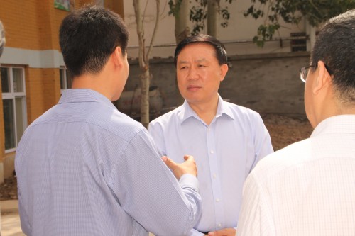 邯郸市副市长宋仁堂来我校慰问 (6)