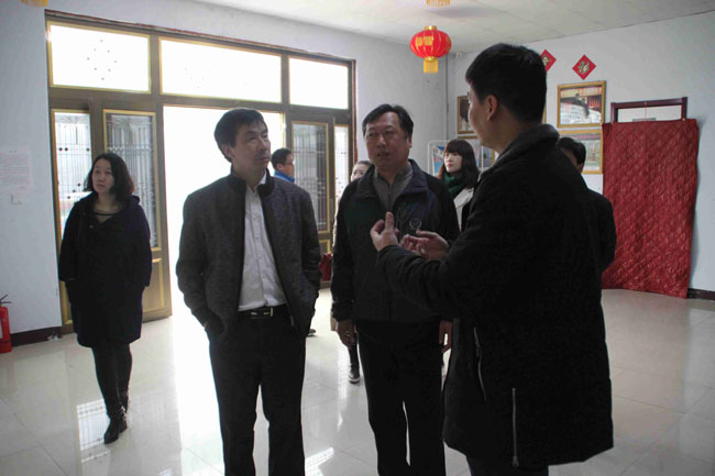 邯山区教育局郭风江科长等领导来我校进行全方面的工作指导-(1)